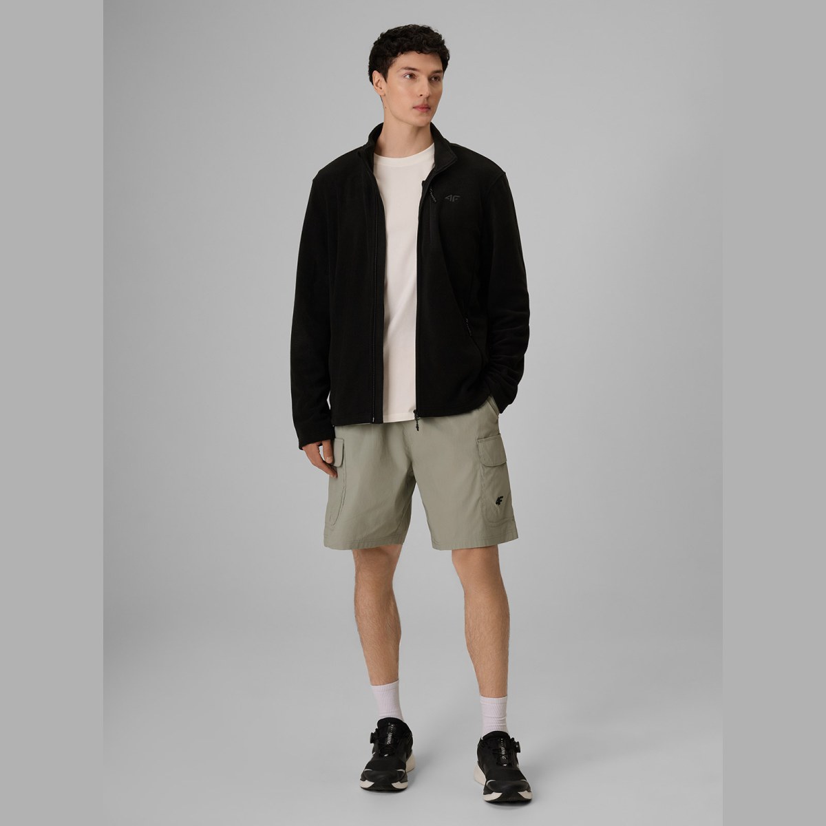Pánsky regular fleece so stojačikom - čierny · záber 2