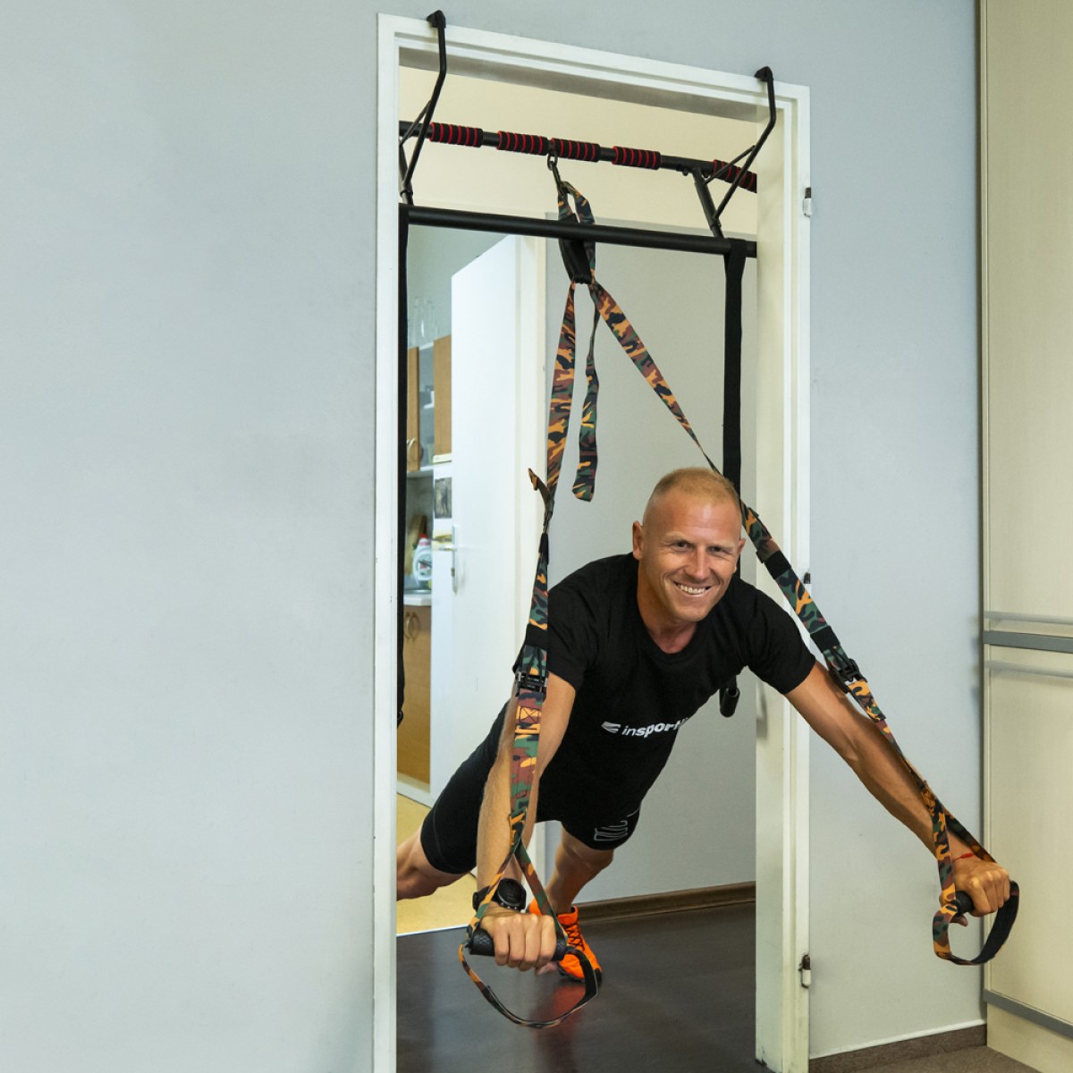 Hrazda do dverí inSPORTline HR5003 · záber 4
