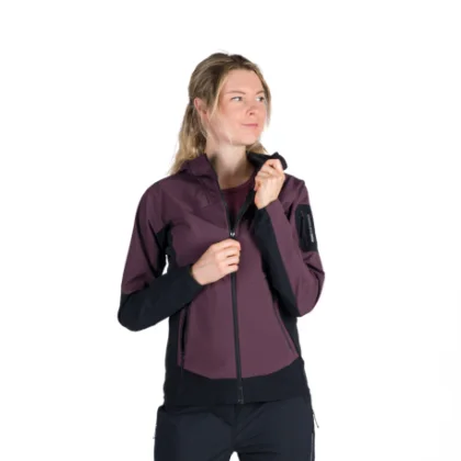 Dámska turistická softshellová bunda NORTHFINDER JANELL-810wineblack