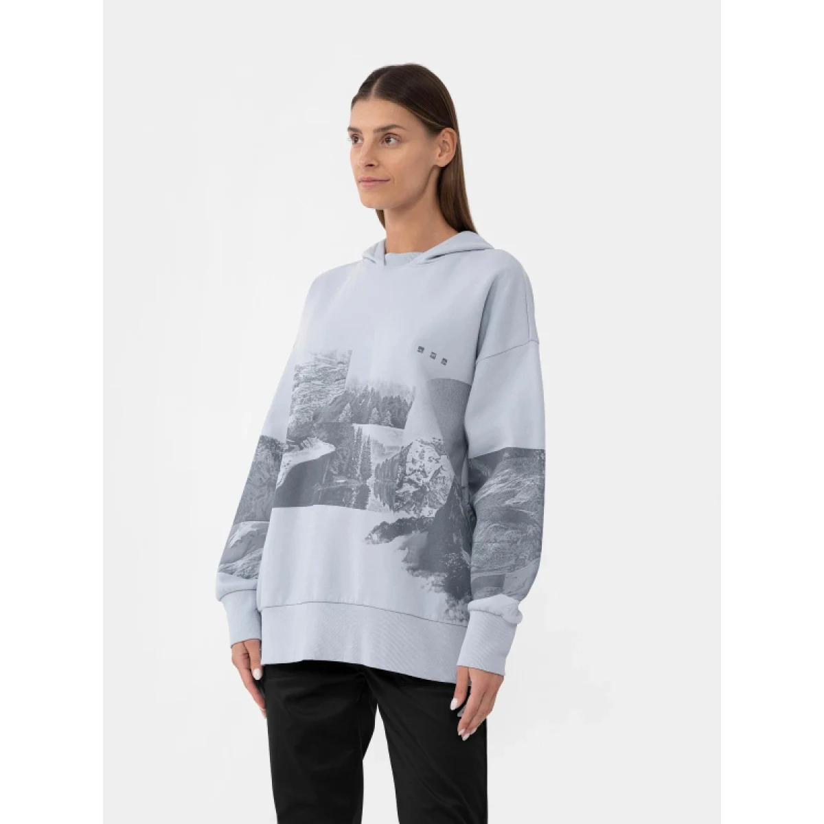 Dámska turistická mikina s kapucňou 4F WOMENS SWEATSHIRT BLD013-34S-LIGHT BLUE · záber 2