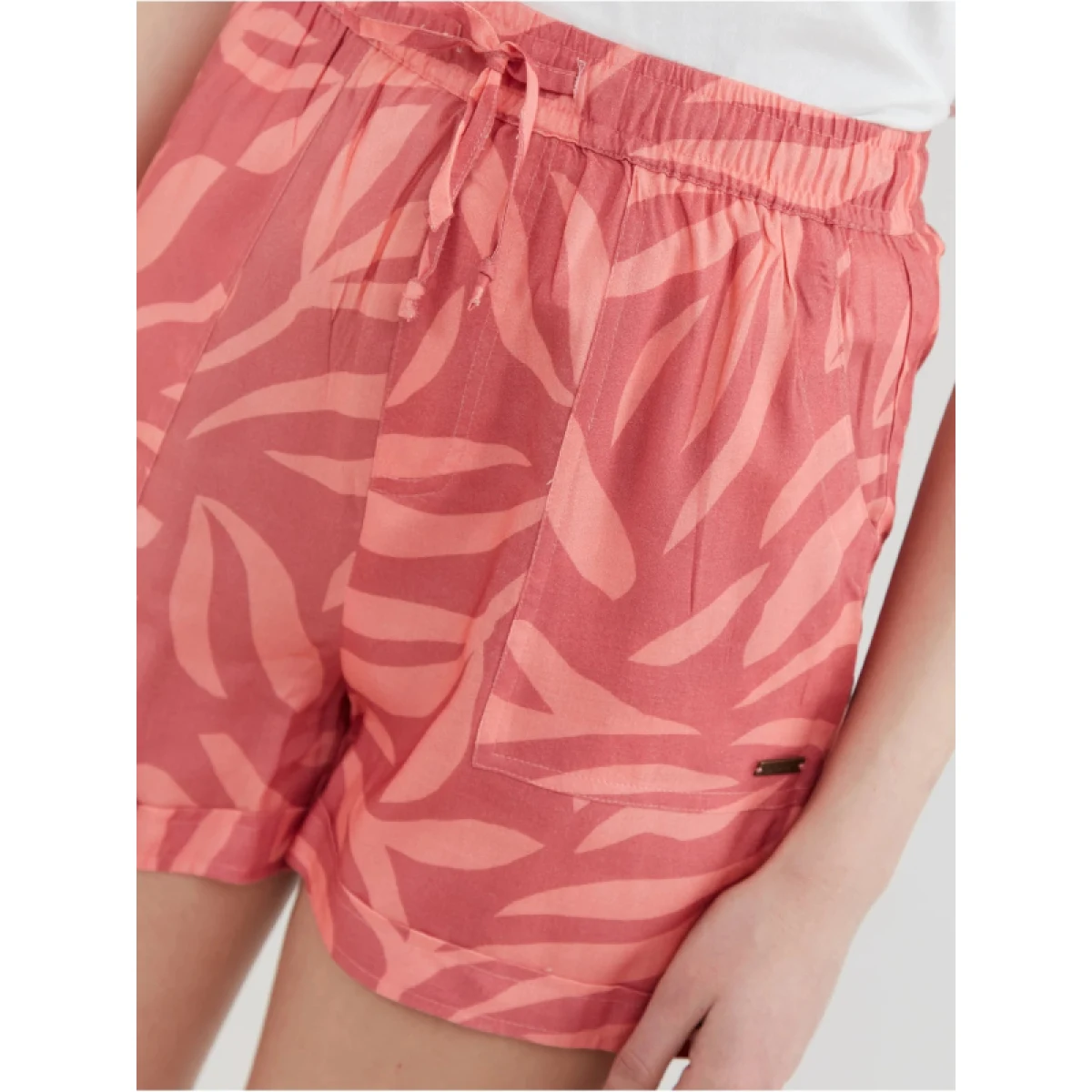 Dámske nohavice FUNDANGO Carla Shorts-353-hibiscus · záber 4