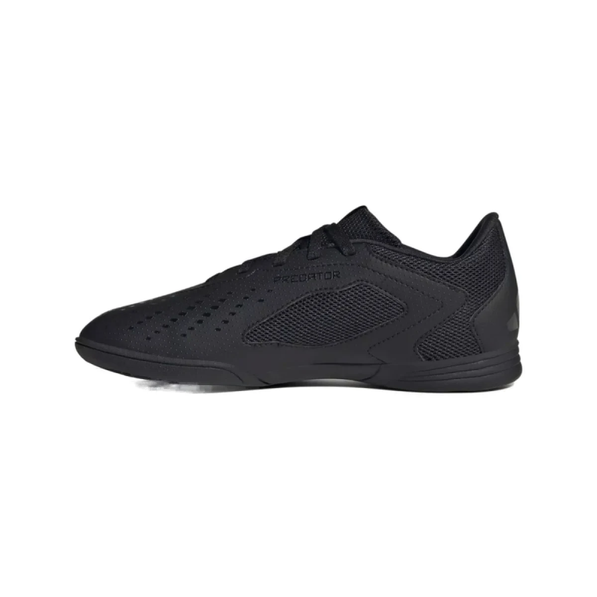 Chlapčenské futbalové kopačky halové ADIDAS Predator Accuracy.4 Jr IC core black core black cloud white · záber 2