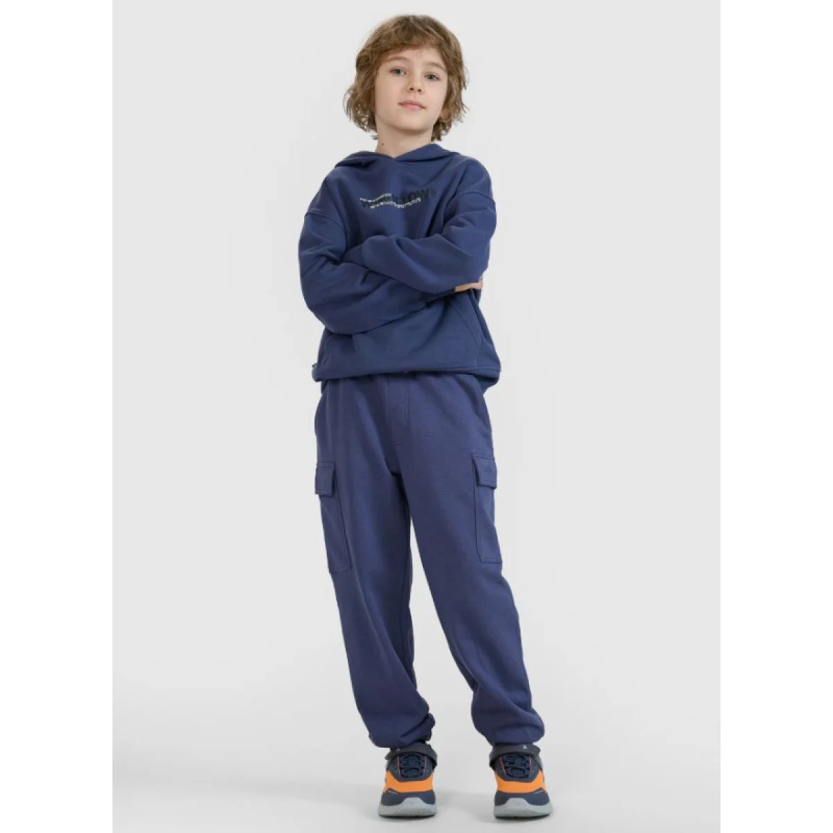 Chlapčenské tepláky 4F JUNIOR TROUSERS CAS M0964-22S-ANTHRACITE · záber 2