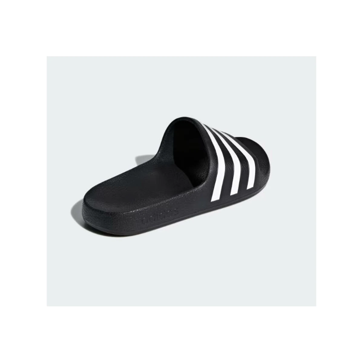 Juniorské šlapky (plážová obuv) ADIDAS Adilette Aqua Jr core black cloud white core black · záber 5