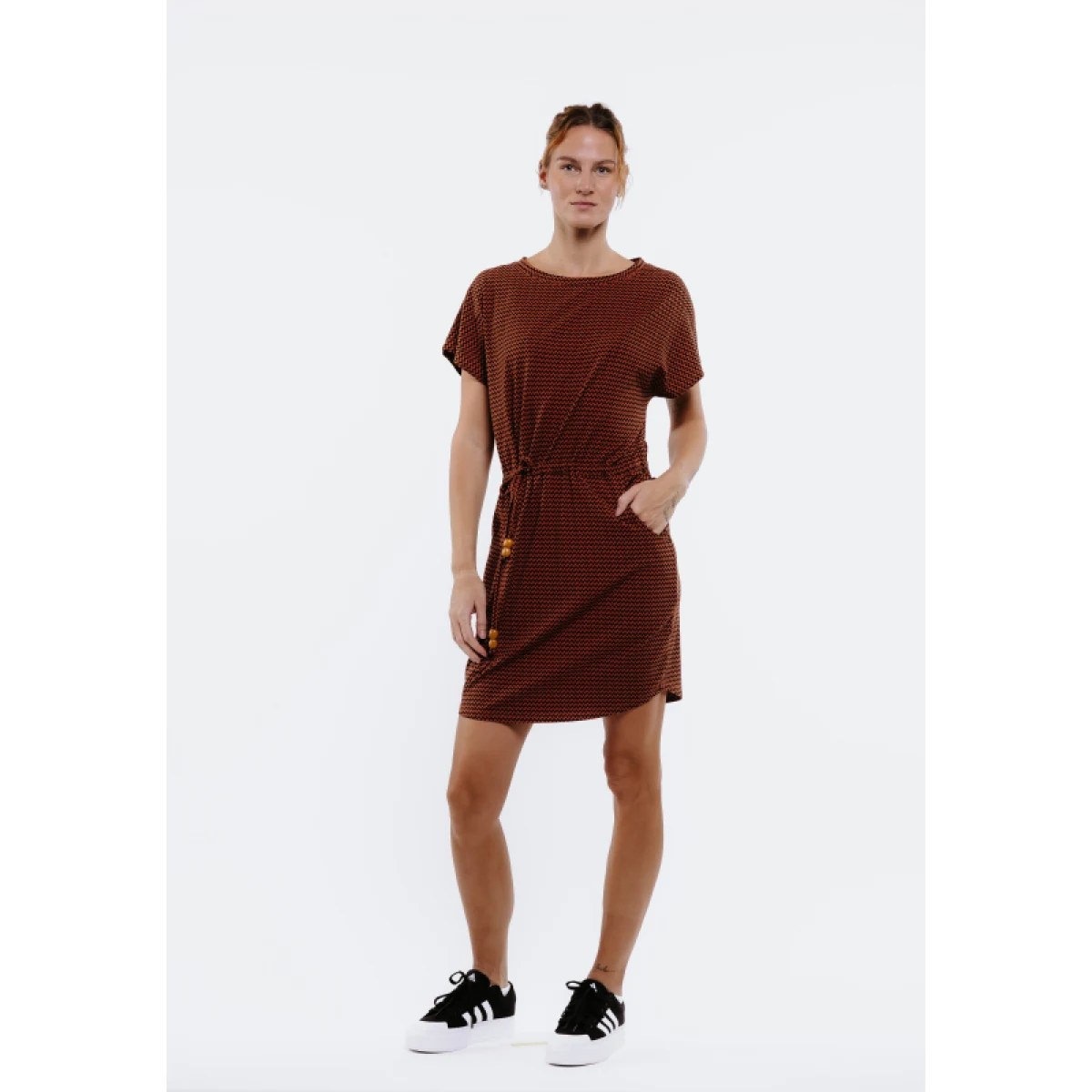 Dámske šaty AUTHORITY D-DORIEN W terracotta · záber 2