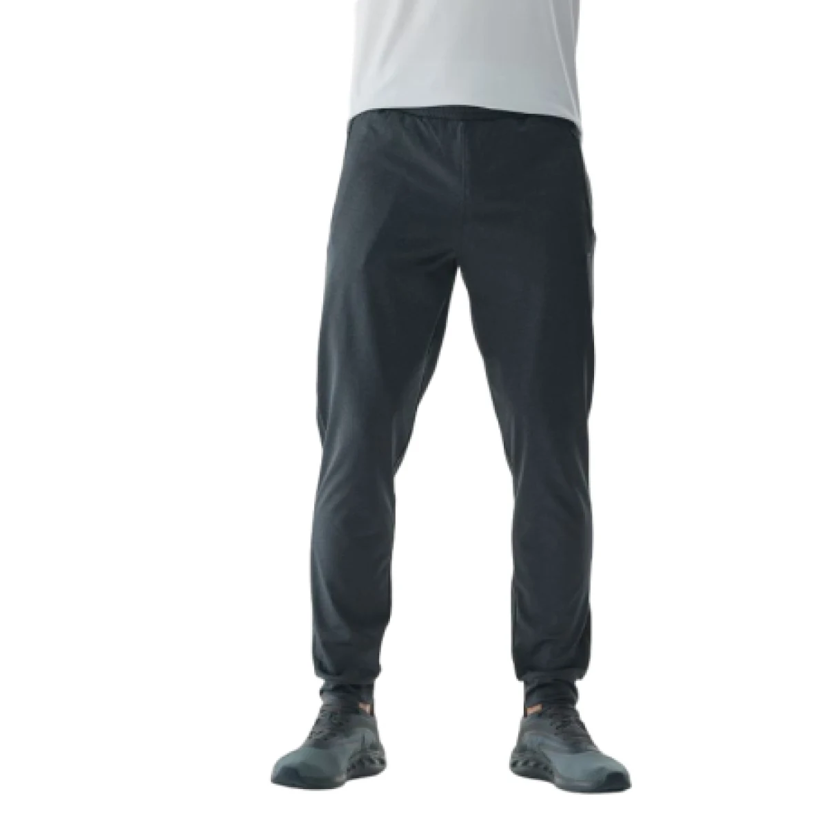 Pánske zateplené tepláky 4F TROUSERS FNK-WAW24TFTRM681-22M-ANTHRACITE MELANGE · záber 1