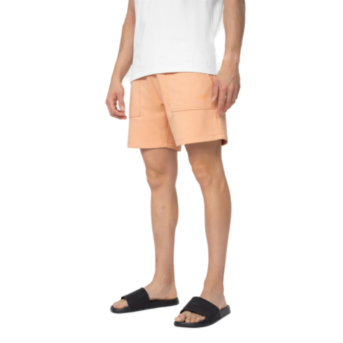 Pánske teplákové kraťasy 4F SHORTS CAS M074-64S-SALMON CORAL · záber 1