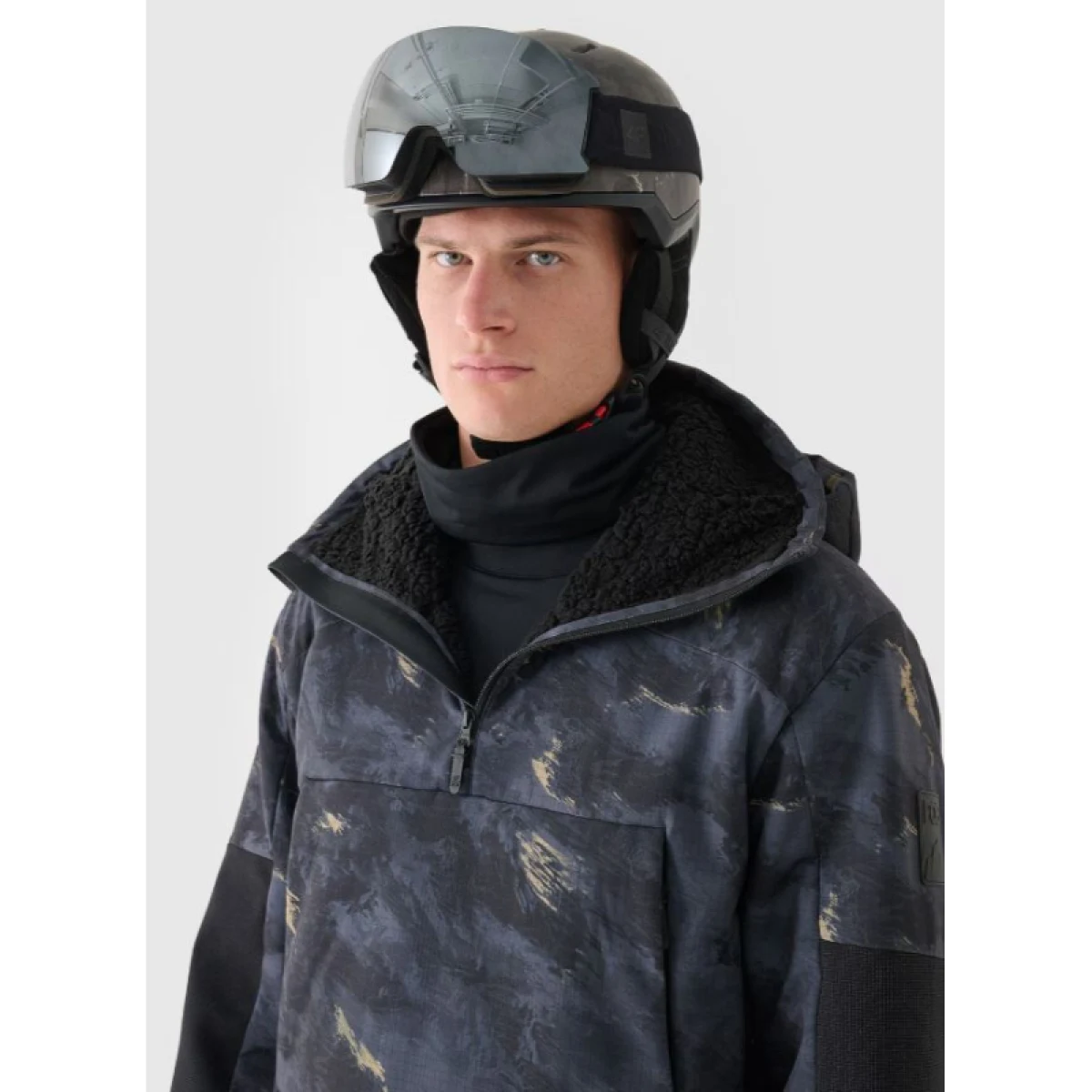 Pánska lyžiarska bunda 4F TECHNICAL JACKET-WAW24TTJAM510-90A-MULTICOLOUR ALLOVER · záber 2