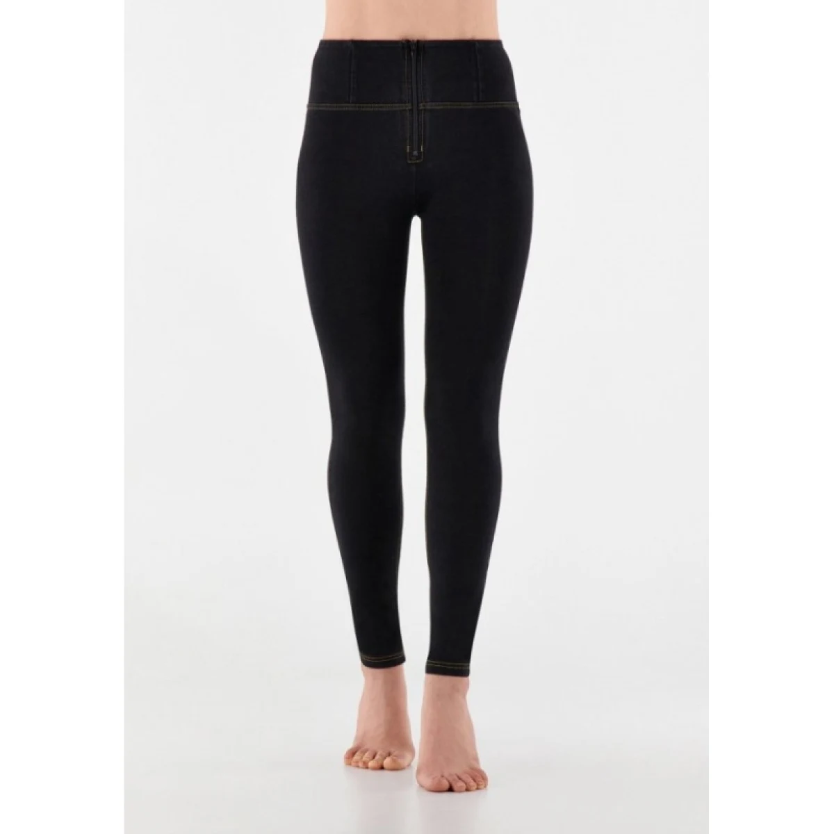 Dámske jeggings nohavice FREDDY WR.UP® skinny high waist push up jeggings in organic fabric-Black · záber 2