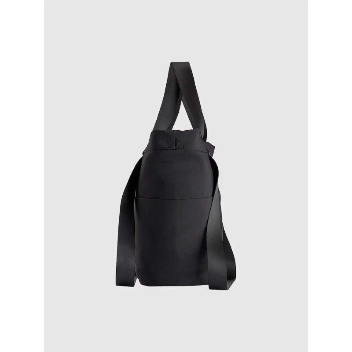 Dámska taška cez rameno 4F SHOULDER BAG F109-WSS26ASBGF109-20S-DEEP BLACK · záber 4