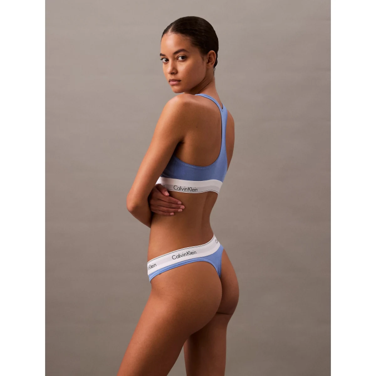 Dámske nohavičky CALVIN KLEIN THONG · záber 5