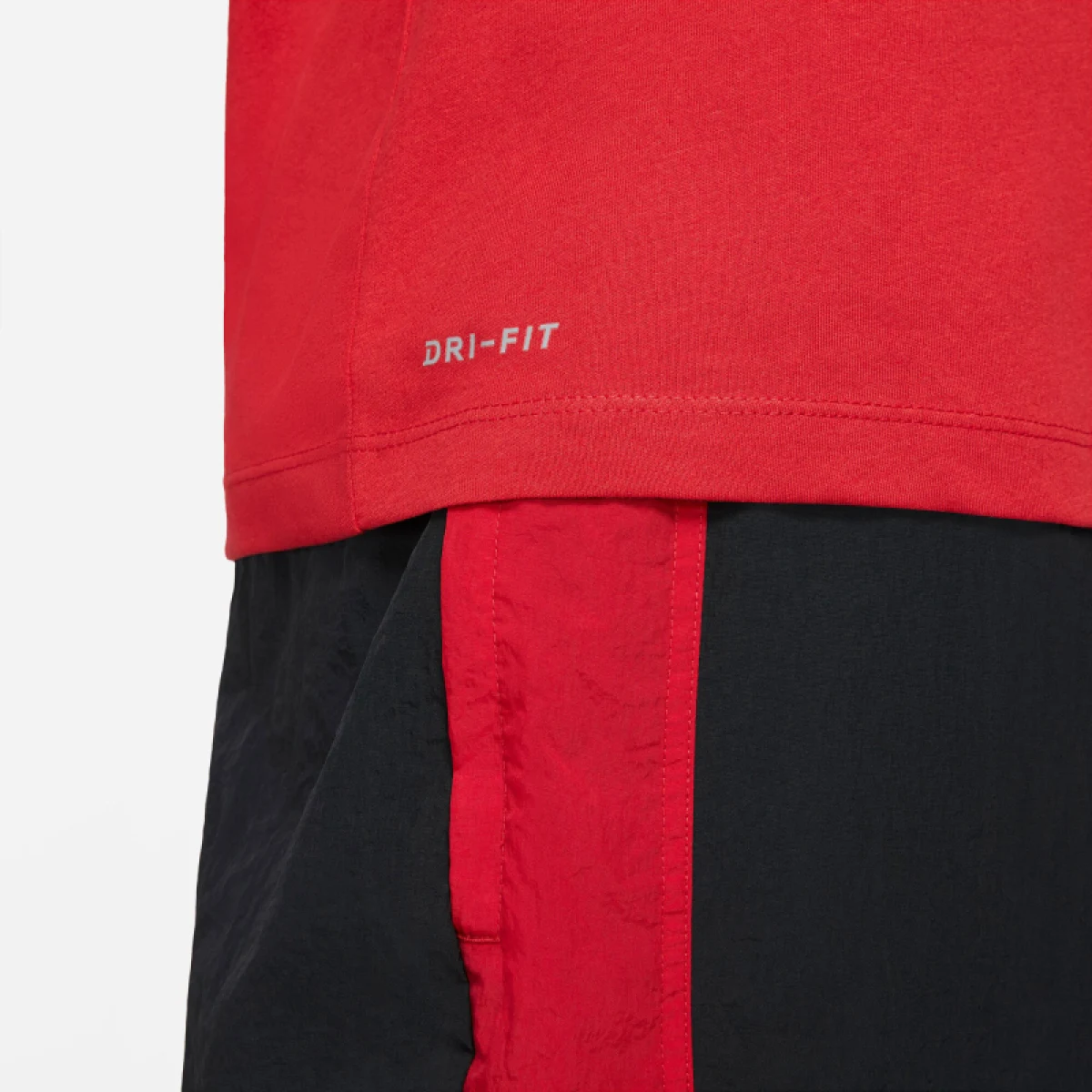 Pánske tričko s krátkym rukávom NIKE JORDAN M J JUMPMAN DF SS CREW-687-Red · záber 4