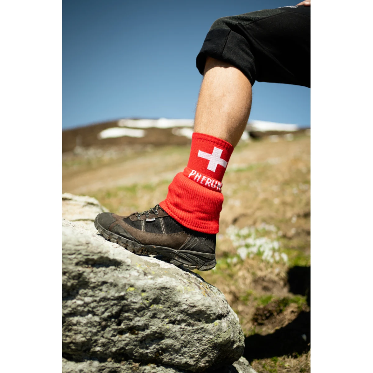 Turistické ponožky PHERUN Rescue RED Swiss · záber 3