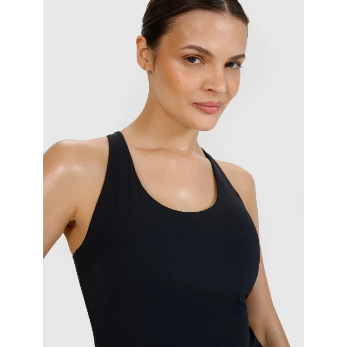 Dámske tréningové tielko 4F SLEEVELESS FNK F428-20S-DEEP BLACK · záber 5