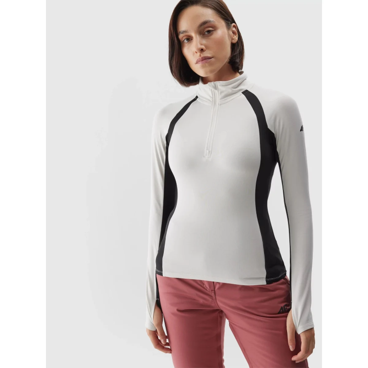 Dámska zateplená lyžiarska mikina s 1 2 zipsom 4F BRUSHED UNDERWEAR-AW23UBRUF042-11S-OFF WHITE · záber 2