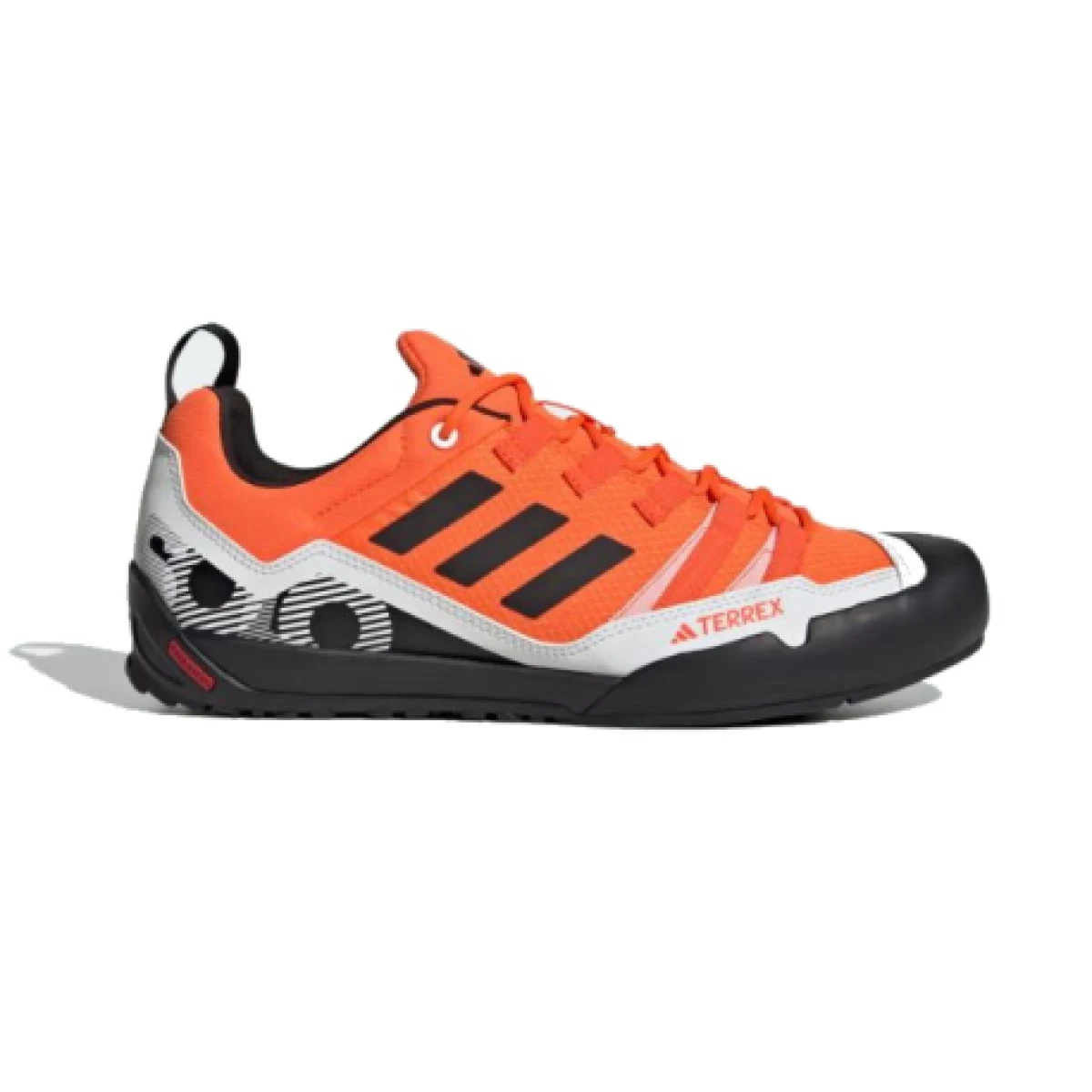 Pánska nízka turistická obuv ADIDAS Terrex Swift Solo 2.0 impact orange core black crystal white · záber 1