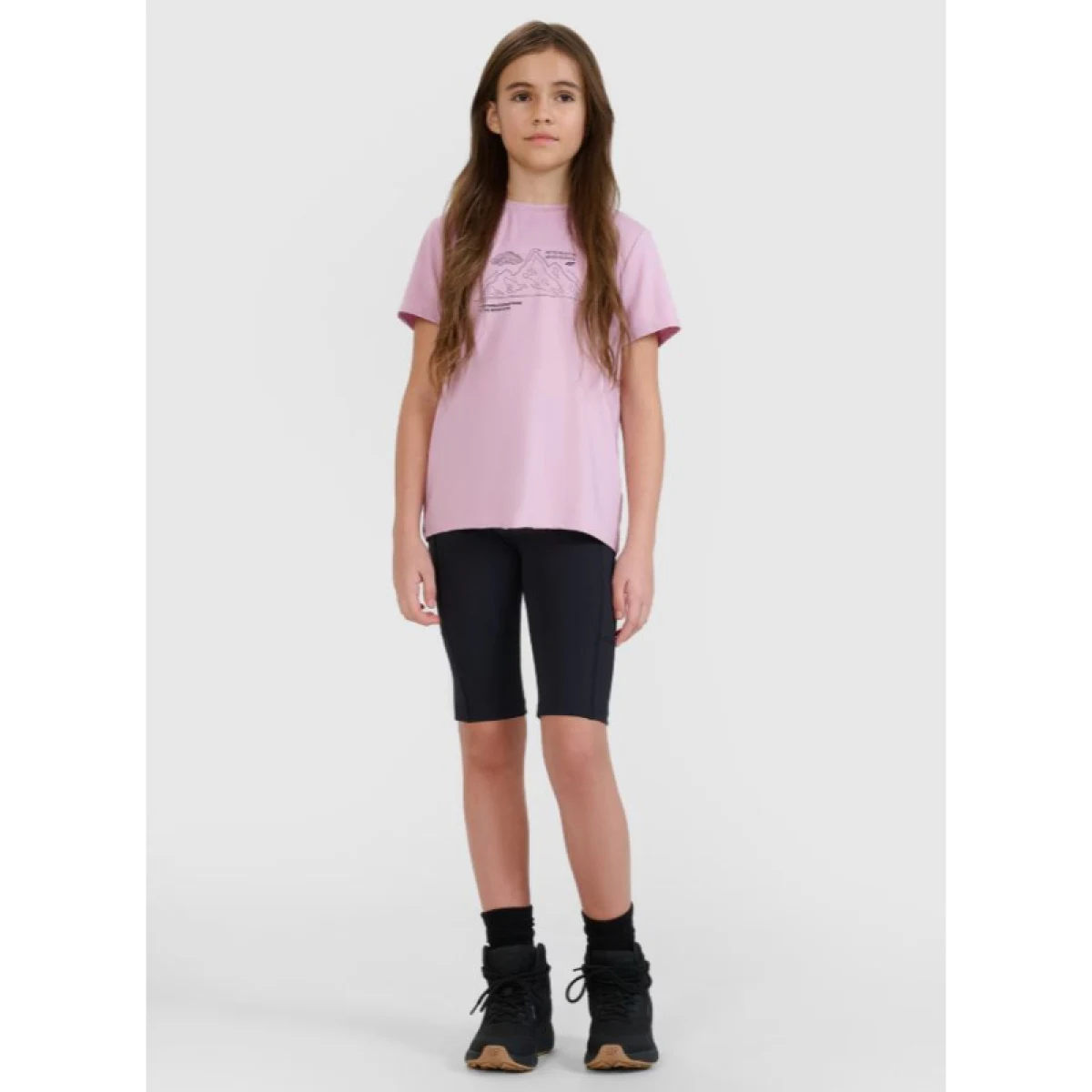Dievčenské tréningové kraťasy 4F JUNIOR SHORTS FNK F0857-20S-DEEP BLACK · záber 2