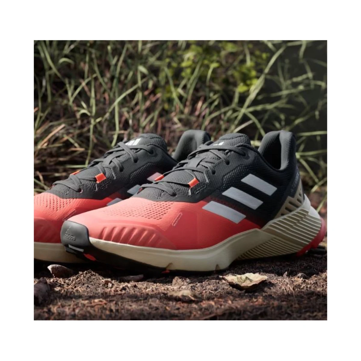 Pánska bežecká trailová obuv ADIDAS Terrex Soulstride impact orange cloud white core black · záber 4