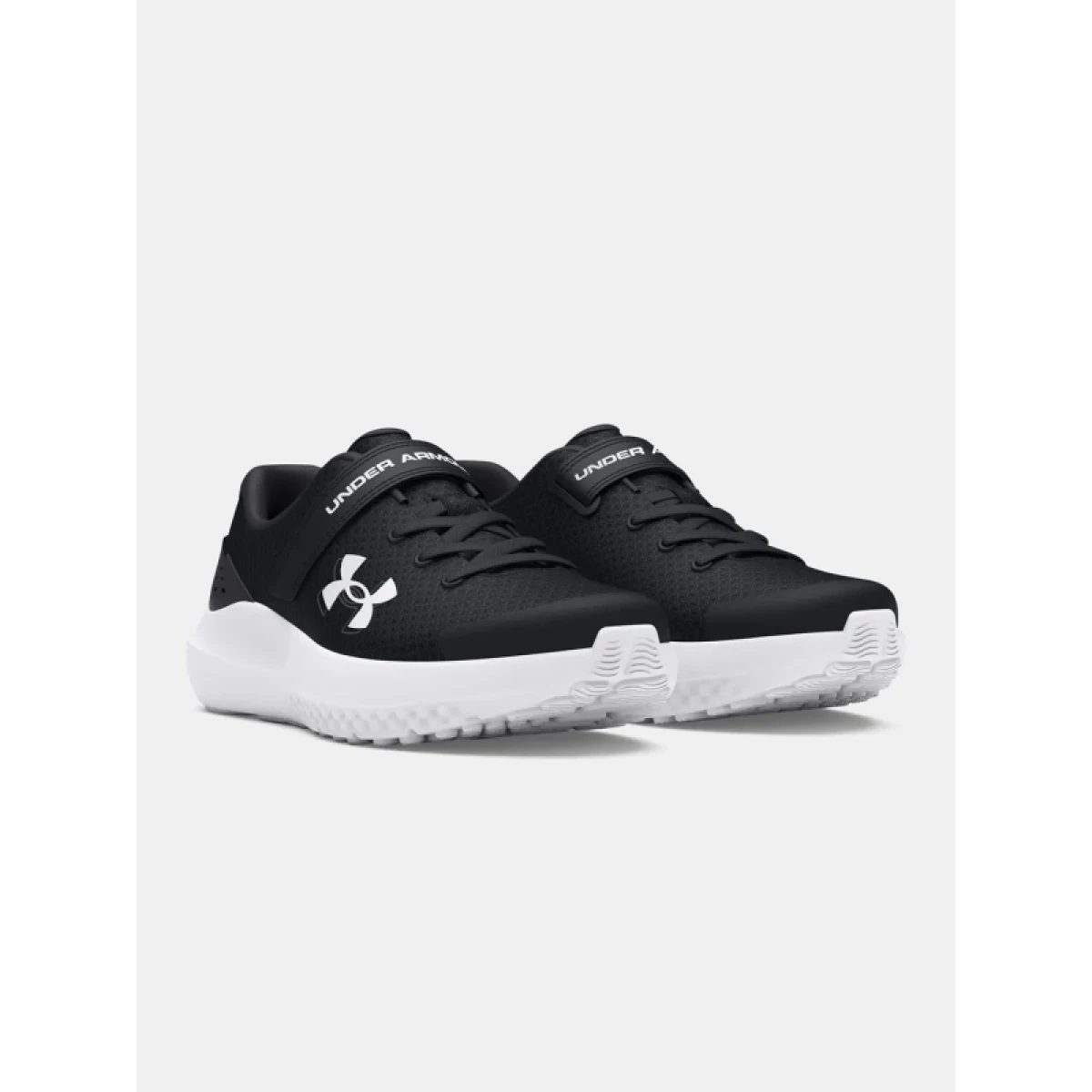Detská športová obuv (tréningová) UNDER ARMOUR UA BPS Surge 4 AC K black anthracite white · záber 4