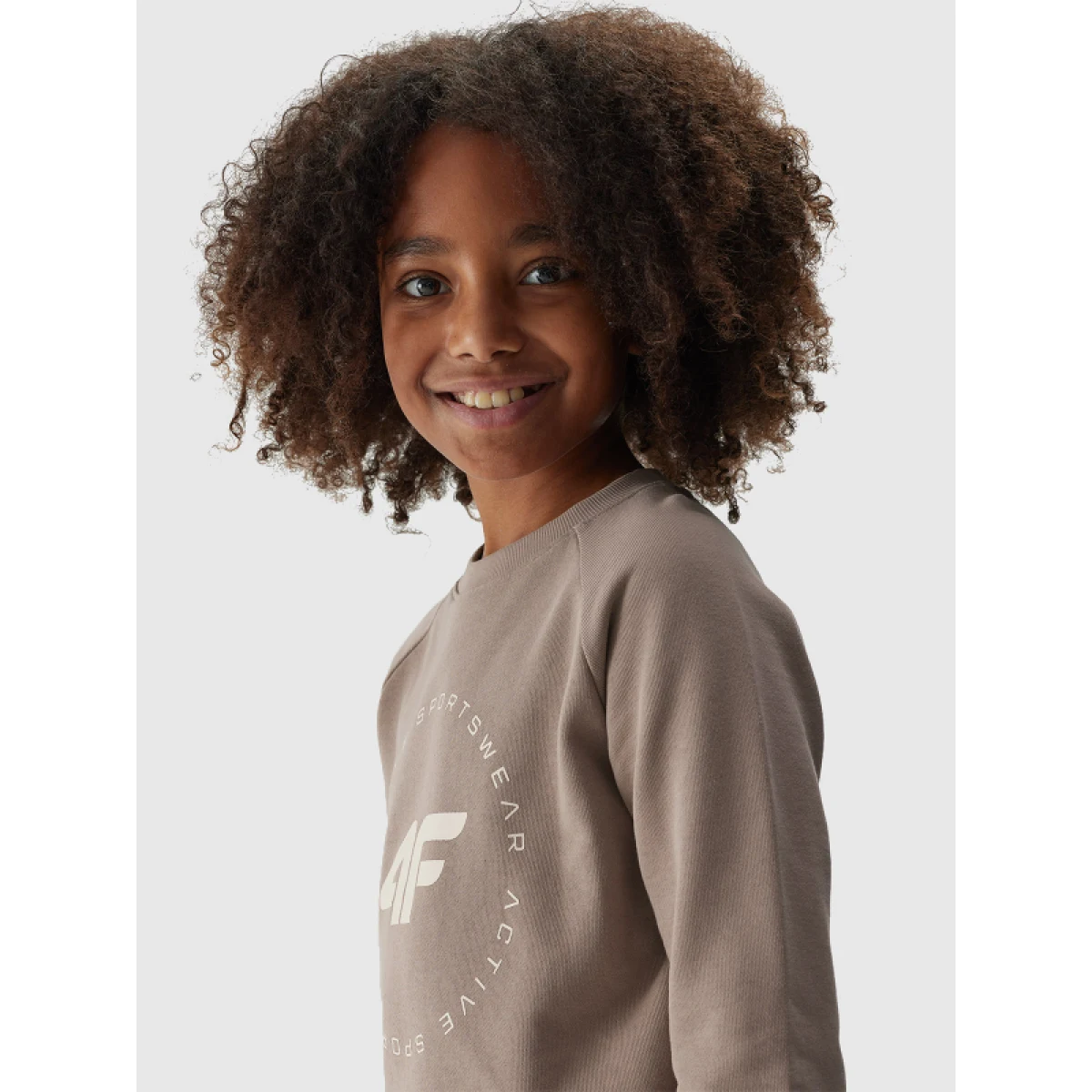 Dievčenská mikina 4F JUNIOR SWEATSHIRT-JAW23TSWSF637-83S-BEIGE · záber 5