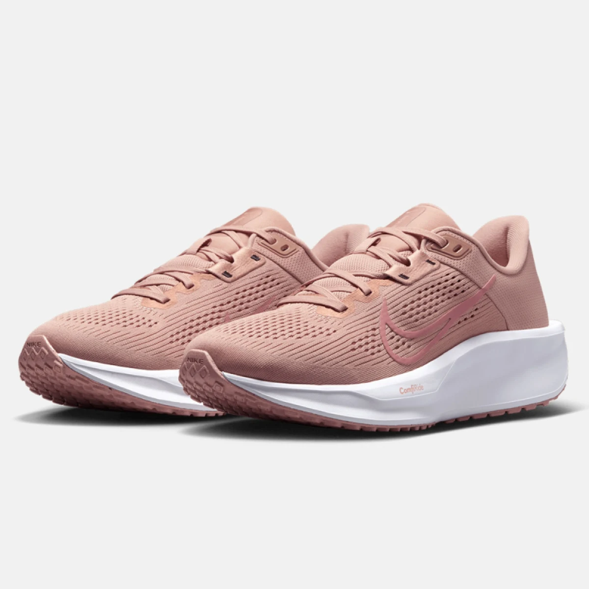 Dámska športová obuv (tréningová) NIKE Quest 6 W red bronze red stardust white · záber 4
