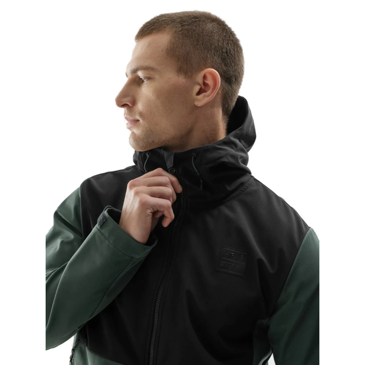 Pánska turistická softshellová bunda 4F SOFTSHELL JACKET-AW23TSOFM155-40S-DARK GREEN · záber 2