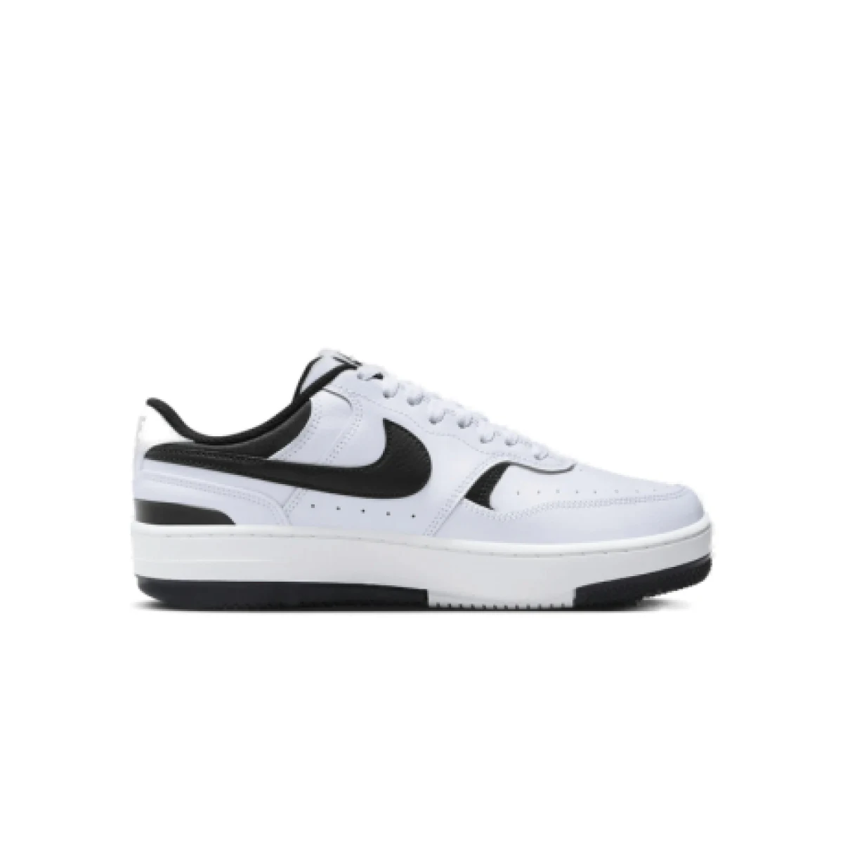 Dámska vychádzková obuv NIKE Gamma Force white black summit white iron grey · záber 1