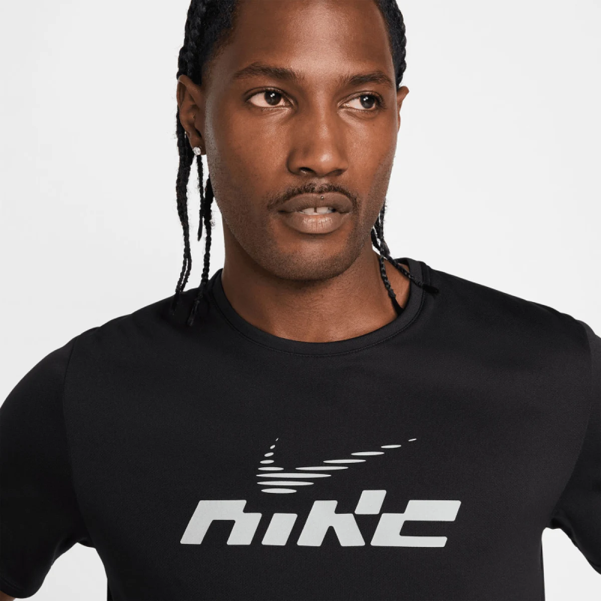 Pánske bežecké tričko s krátkym rukávom NIKE M NK DF UV MILER FLASH SS-010-Black · záber 5