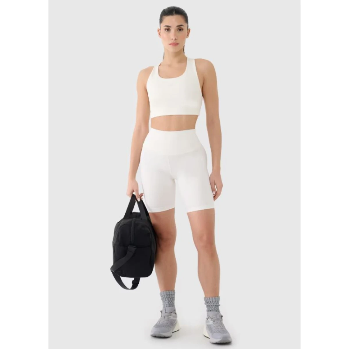 Dámske tréningové kraťasy 4F SHORT TIGHTS FNK F019-11S-OFF WHITE · záber 3