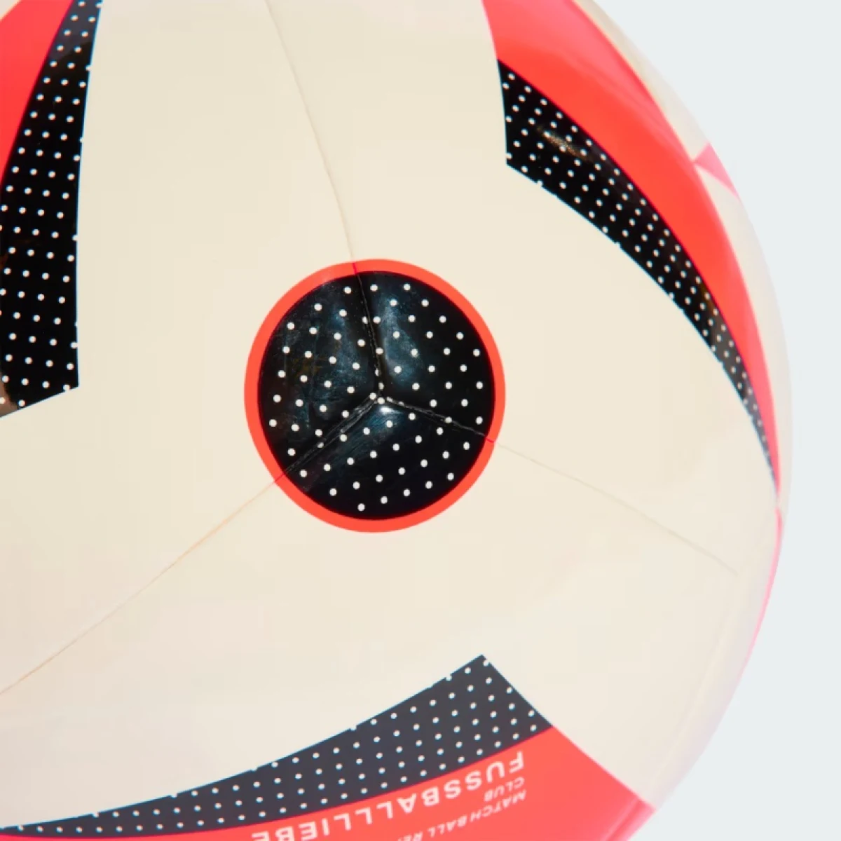 Futbalová lopta ADIDAS EURO24 CLB WHITE SOLRED BLACK · záber 3