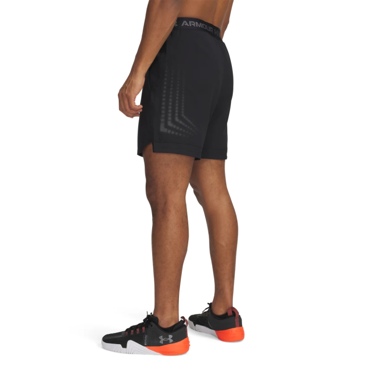 Pánske tréningové kraťasy UNDER ARMOUR Vanish Woven 6in Graphic Sts-BLK · záber 3