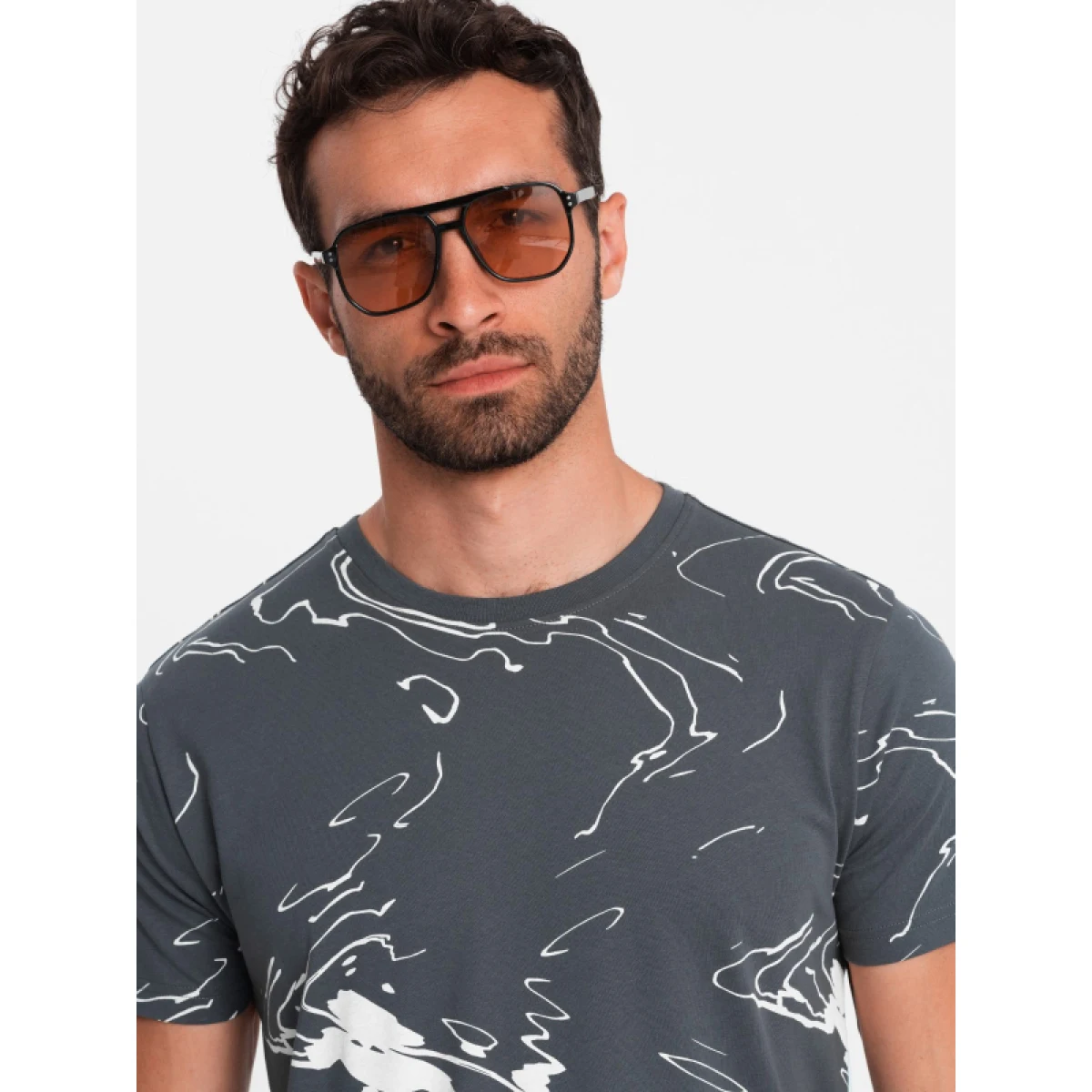 Pánske tričko s krátkym rukávom s v-výstrihom OMBRE T-shirt OM-TSFP-0184 V-3 dark grey · záber 5