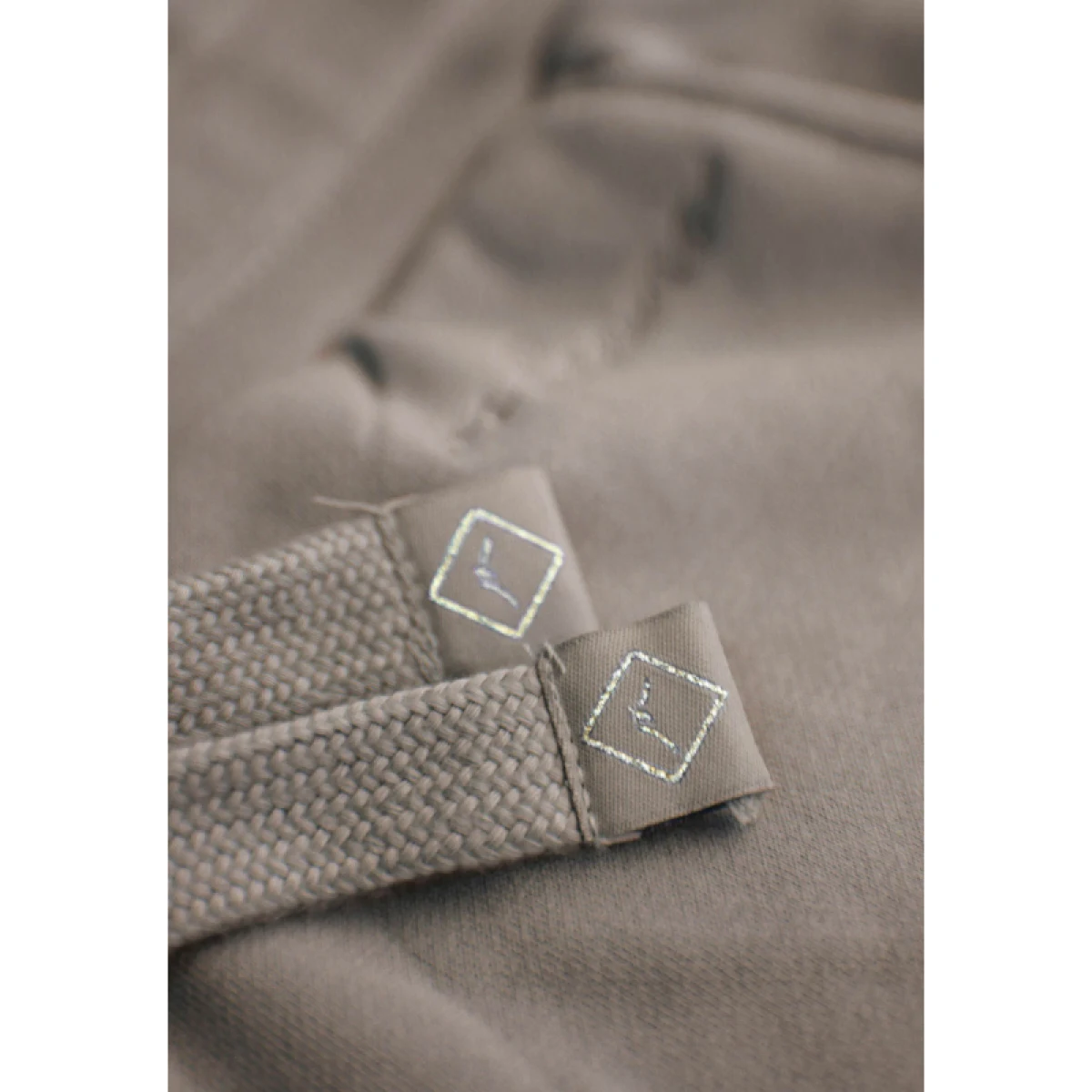 Dámske tepláky VOLCANO VENIS-102-BEIGE · záber 3
