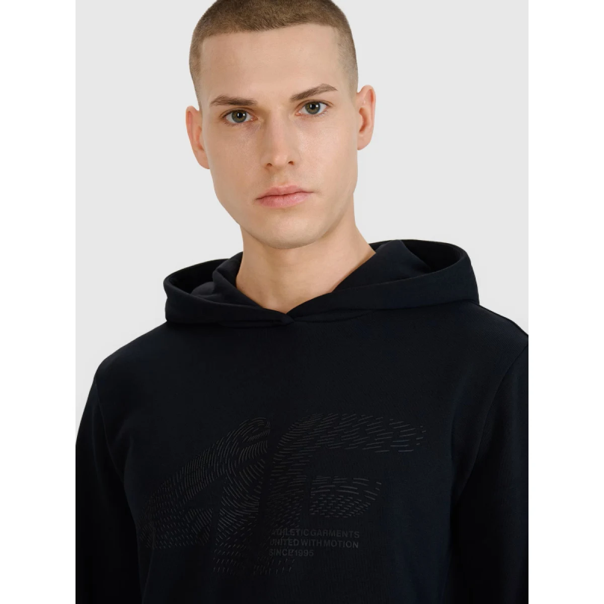 Pánska mikina s kapucňou 4F SWEATSHIRT M1585-20S-DEEP BLACK · záber 5