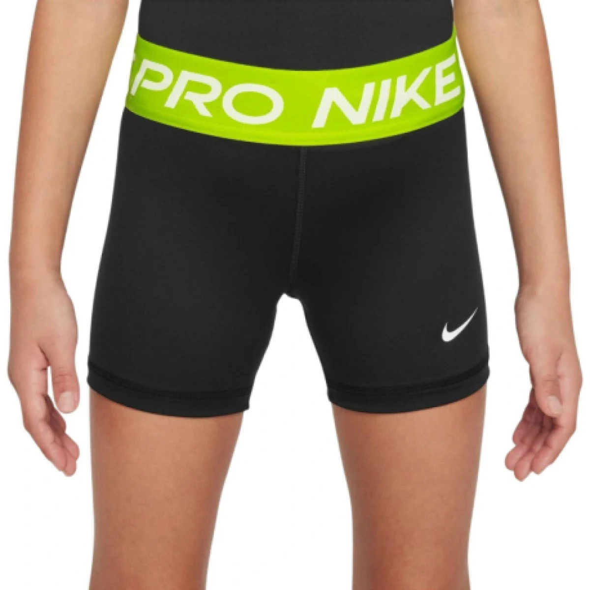 Dievčenské tréningové kraťasy NIKE PRO 3 in short Black · záber 1