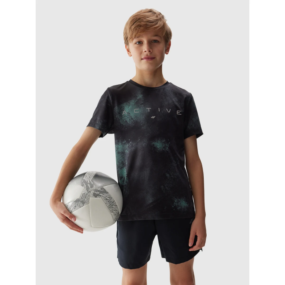 Chlapčenské tréningové tričko s krátkym rukávom 4F JUNIOR TSHIRT FNK-4FJWSS24TFTSM694-41A-GREEN ALLOVER · záber 2