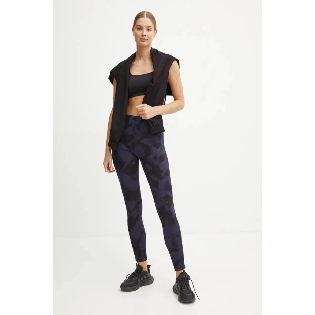 Dámske legíny ADIDAS W FI 3S LEGGING-IW7713-Black · záber 4