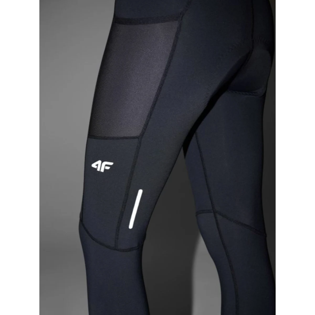Dámske cyklistické nohavice 4F TIGHTS FNK-WSS25TFTIF331-20S-DEEP BLACK · záber 5