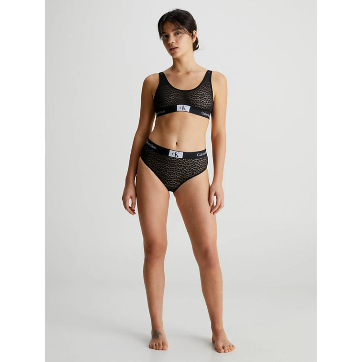 Dámska podprsenka CALVIN KLEIN UNLINED BRALETTE-000QF7233E-UB1-Black · záber 3