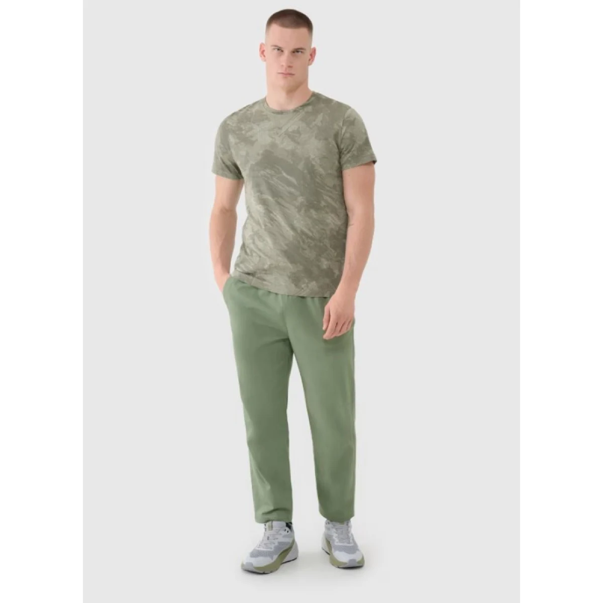 Pánske nohavice 4F TROUSERS CAS-WSS25TTROM0999-44S-OLIVE · záber 4