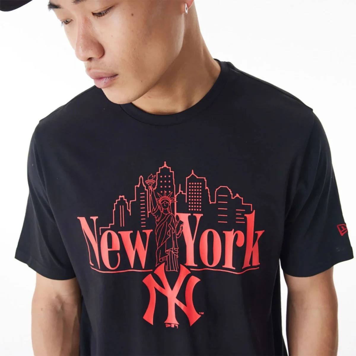Tričko s krátkym rukávom NEW ERA MLB Ny graphic table tee NEYYAN · záber 2