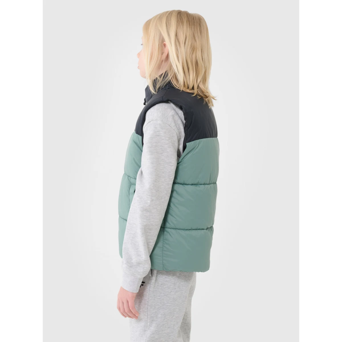 Chlapčenská vesta 4F JUNIOR VEST JACKET-JWSS25TVJAM208-41S-GREEN · záber 3