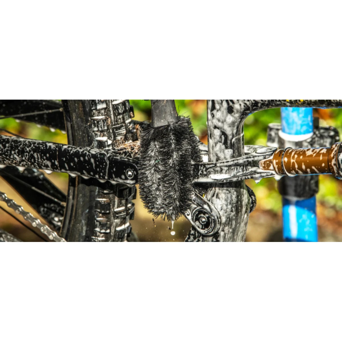 Kefka na údržbu bicykla MUC-OFF Two Prong Brush · záber 3