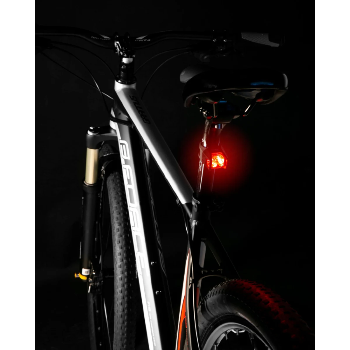 Svetlo na bicykel FORCE F CAGE front - rear · záber 5