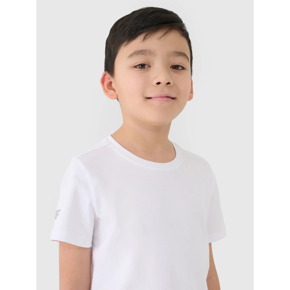 Chlapčenská športová súprava 4F JUNIOR APPAREL SET-JWSS25TAPSM026-20S-BLACK · záber 5
