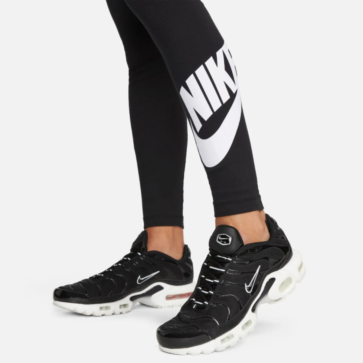 Dámske legíny NIKE W NSW NK CLSC GX HR TIGHT FTRA BLACK WHITE · záber 5