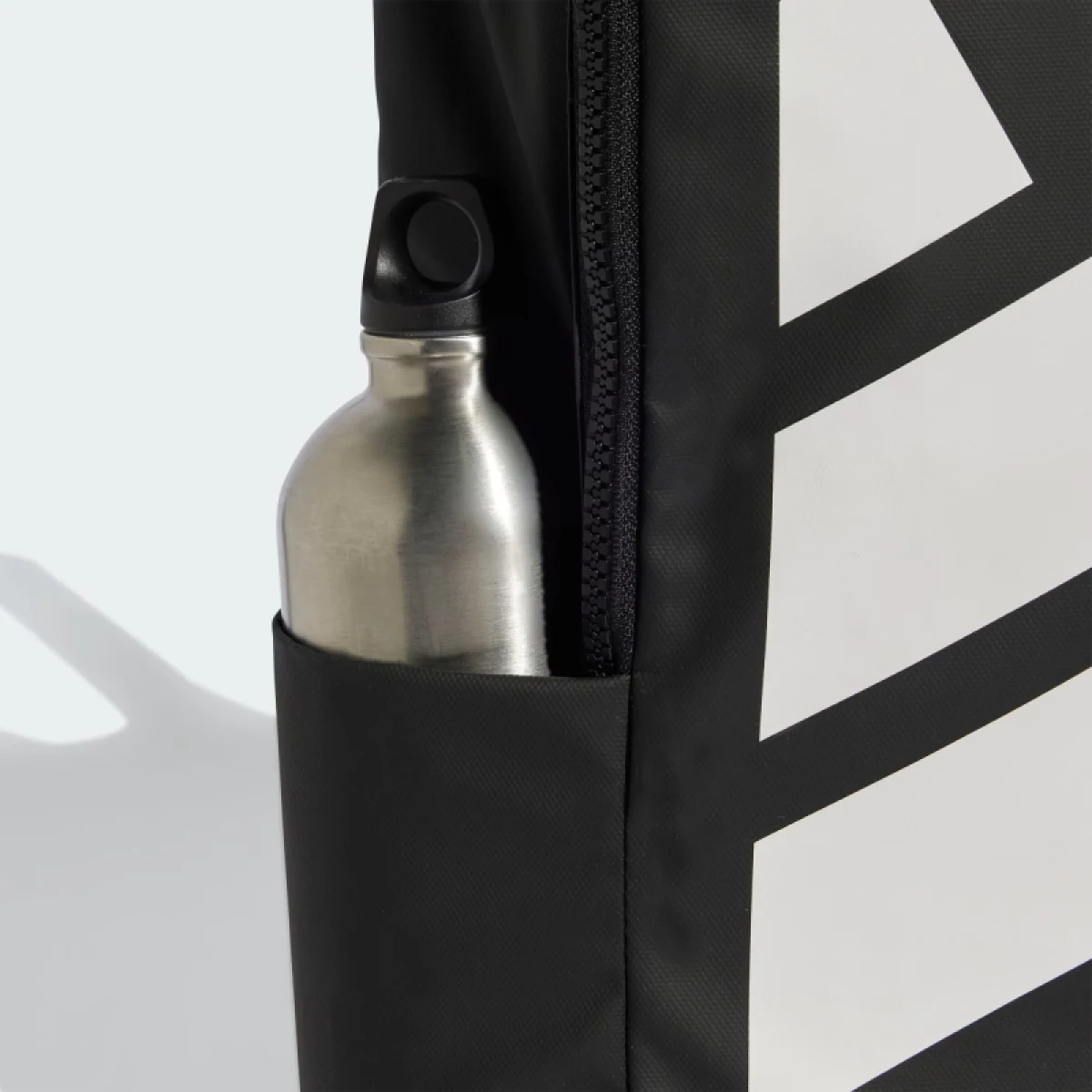 Batoh ADIDAS CLSC BTU BOXY BLACK WHITE · záber 5