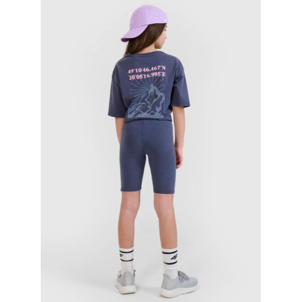 Dievčenské tréningové kraťasy 4F JUNIOR SHORT TIGHTS CAS F001-22S-ANTHRACITE · záber 4