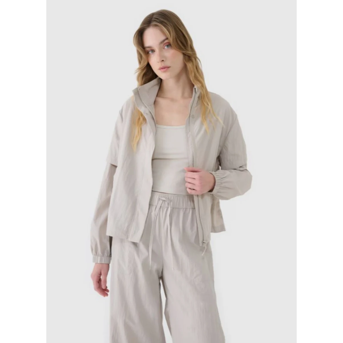 Dámska bunda 4F JACKET-WSS25TJACF190-83S-BEIGE · záber 2