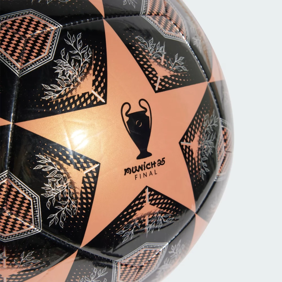 Futbalová lopta ADIDAS UCL CLB METCOP BLACK SILVMT · záber 3